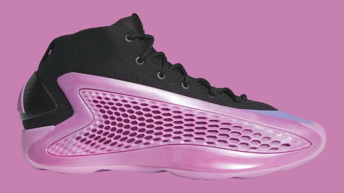 AE1 : Adidas dévoile un nouveau coloris Purple !
