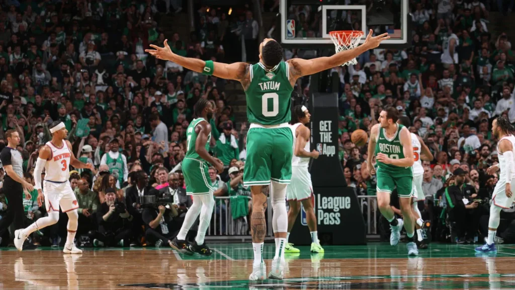 Jayson Tatum & Jordan Tatum 3  NBA Opening Night