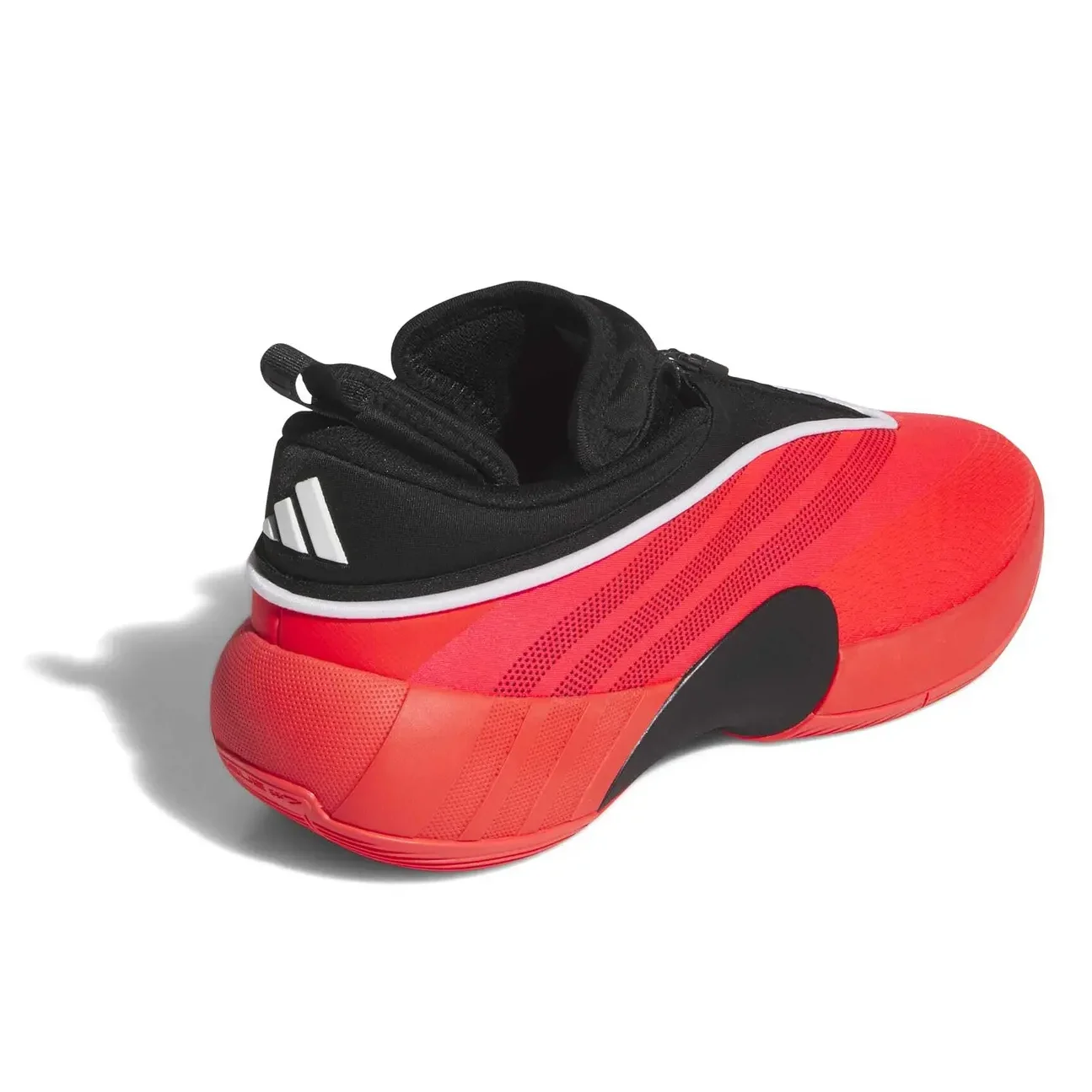 chaussures de basketball rouges